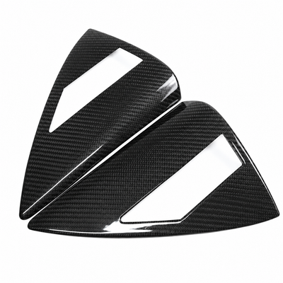 Gloss carbon fiber trim angled detail